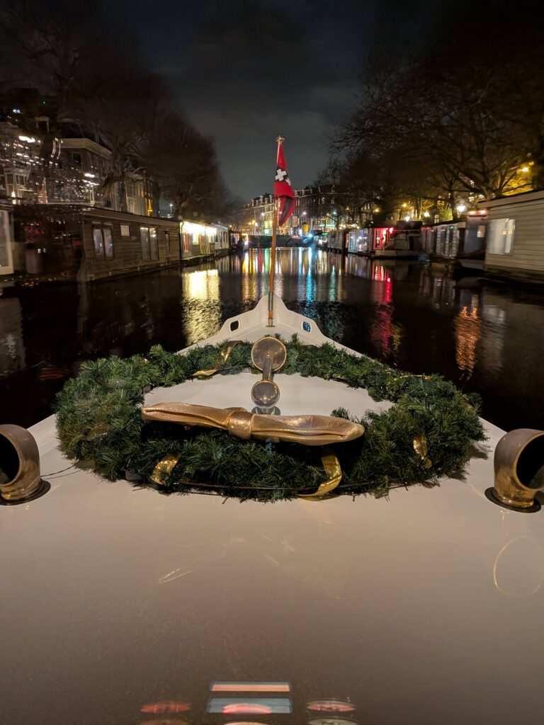 Borrelboot route Amsterdam woonboten