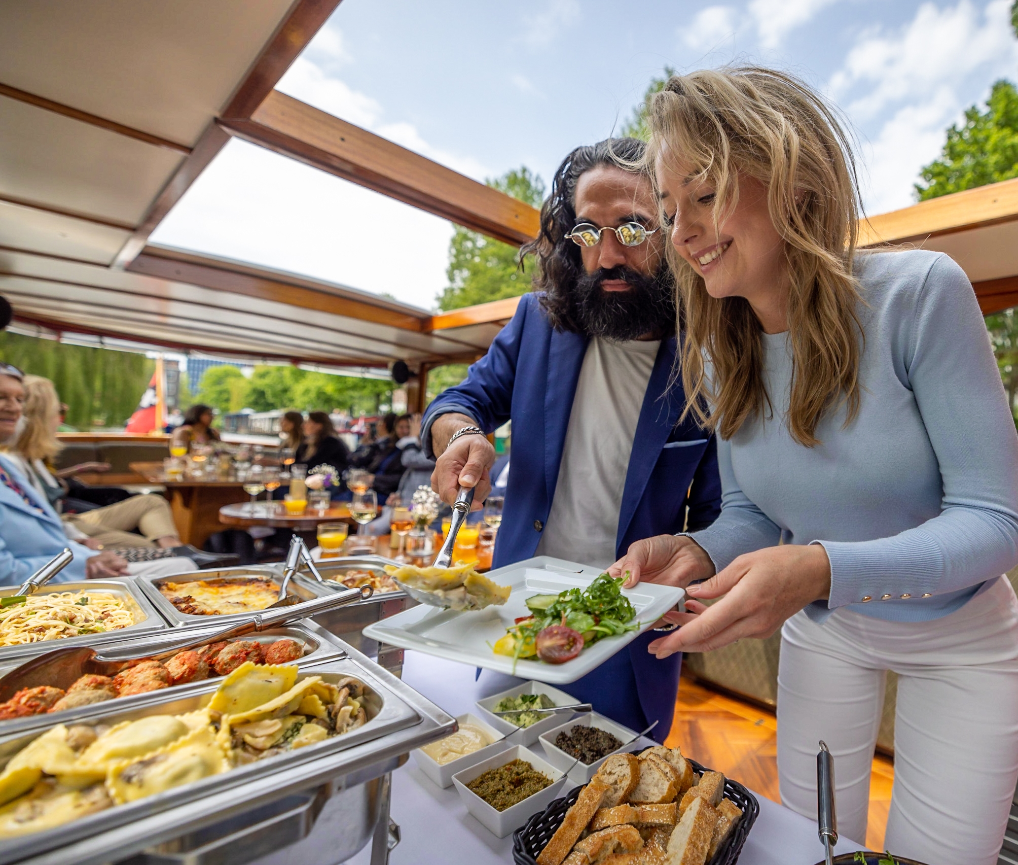 Salonboot Italiaans buffet
