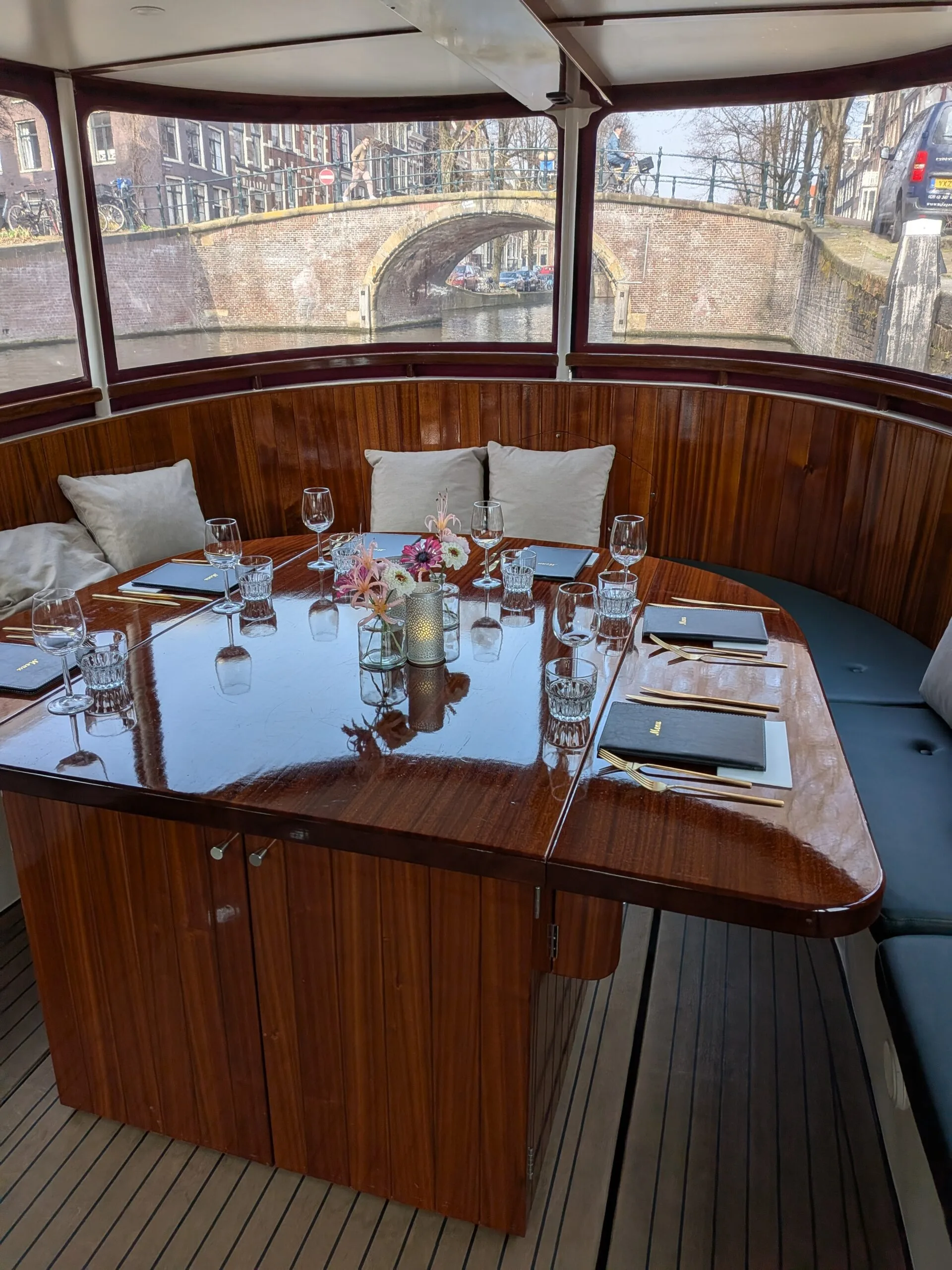 Prive lunch opstelling salonboot