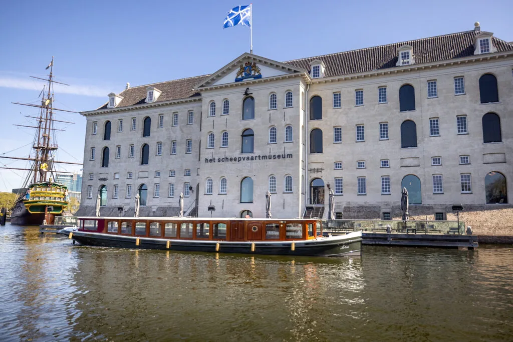 Lotus voor scheepvaartmuseum