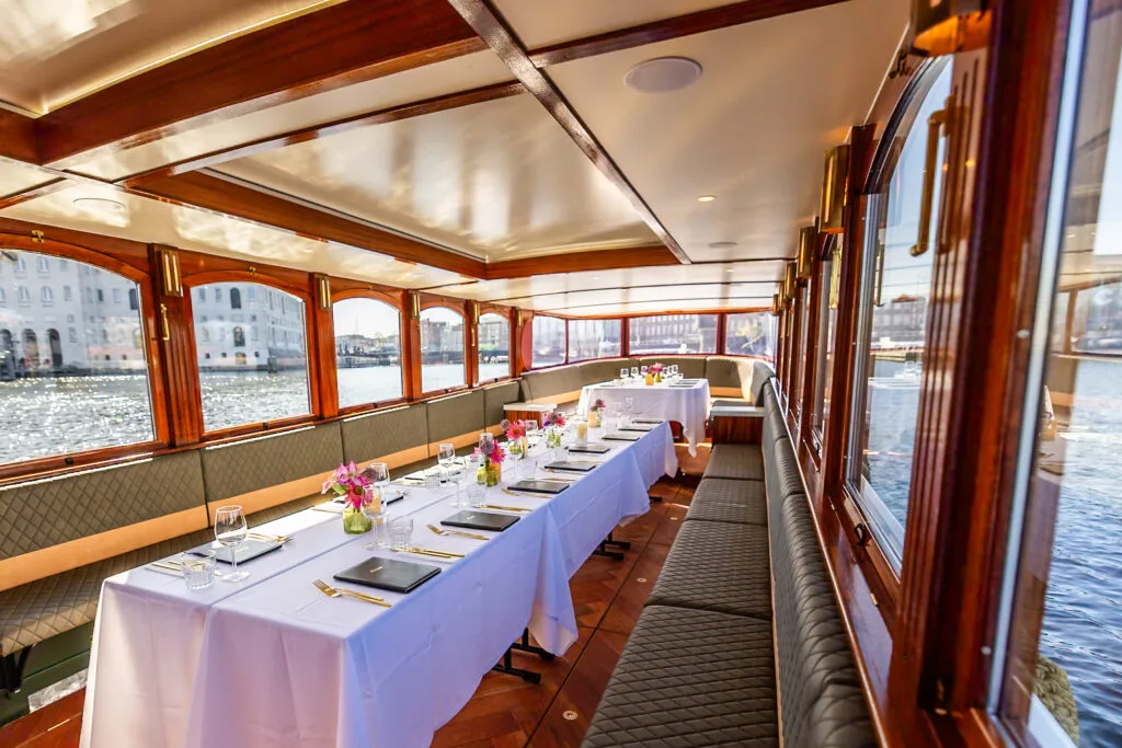 private diner cruise