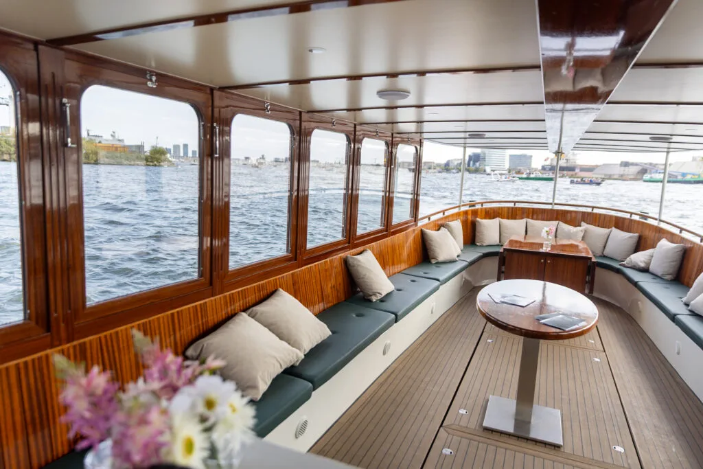 WM1 interior on the IJ