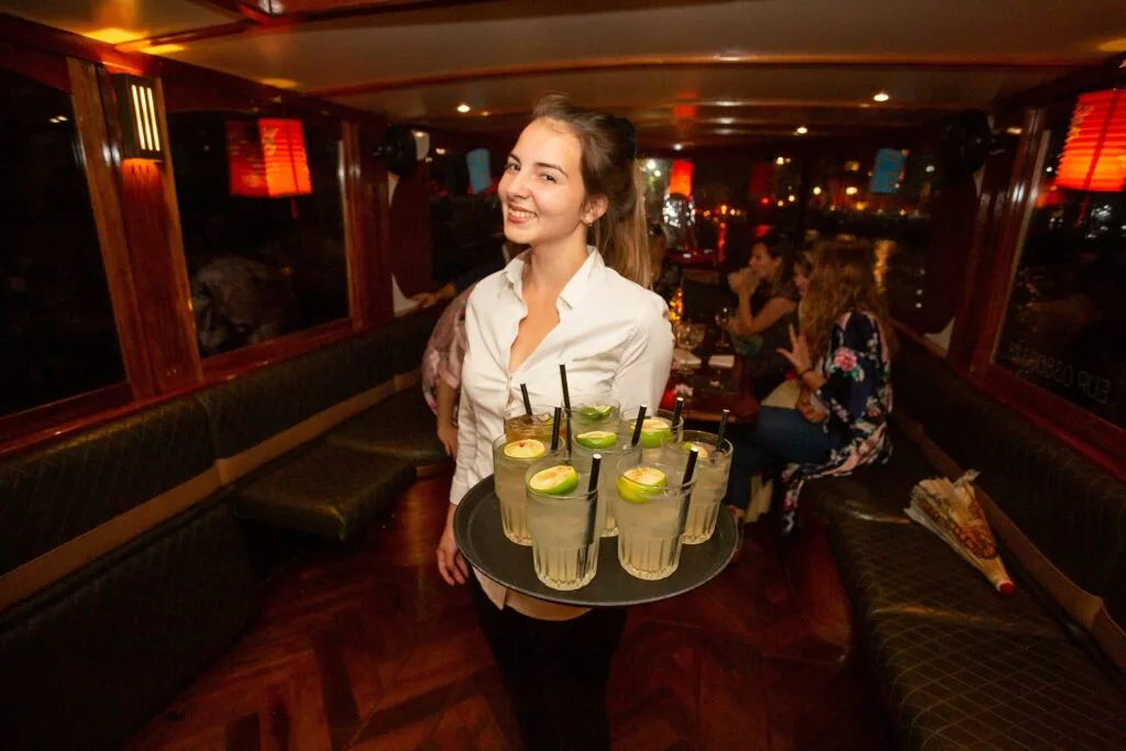 Drinks saloonboat